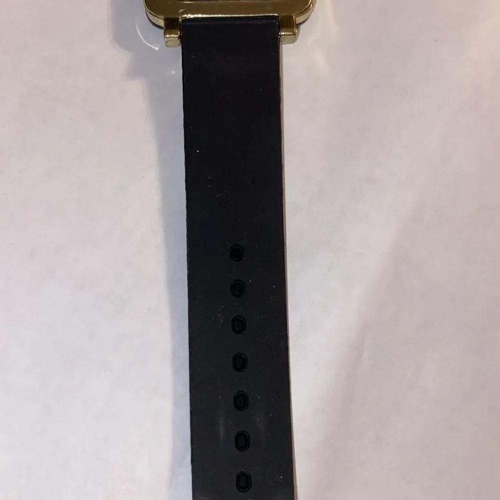 Nouveau Quartz Watch Silicon Band - Picture 5 of 7